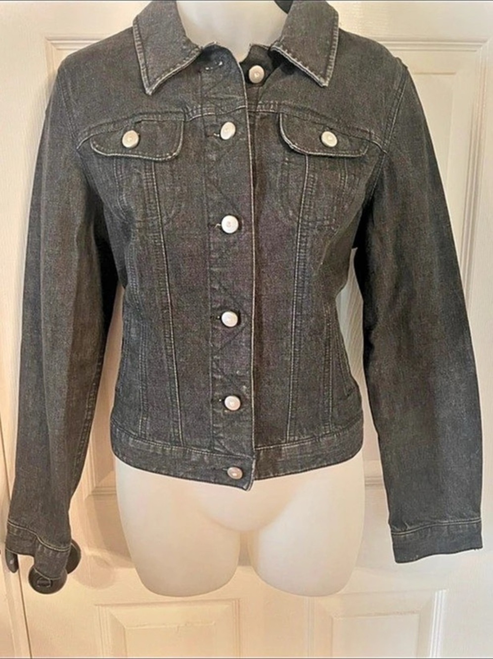 INC International Concepts Rhinestone Skull Denim Jacket Size Medium
